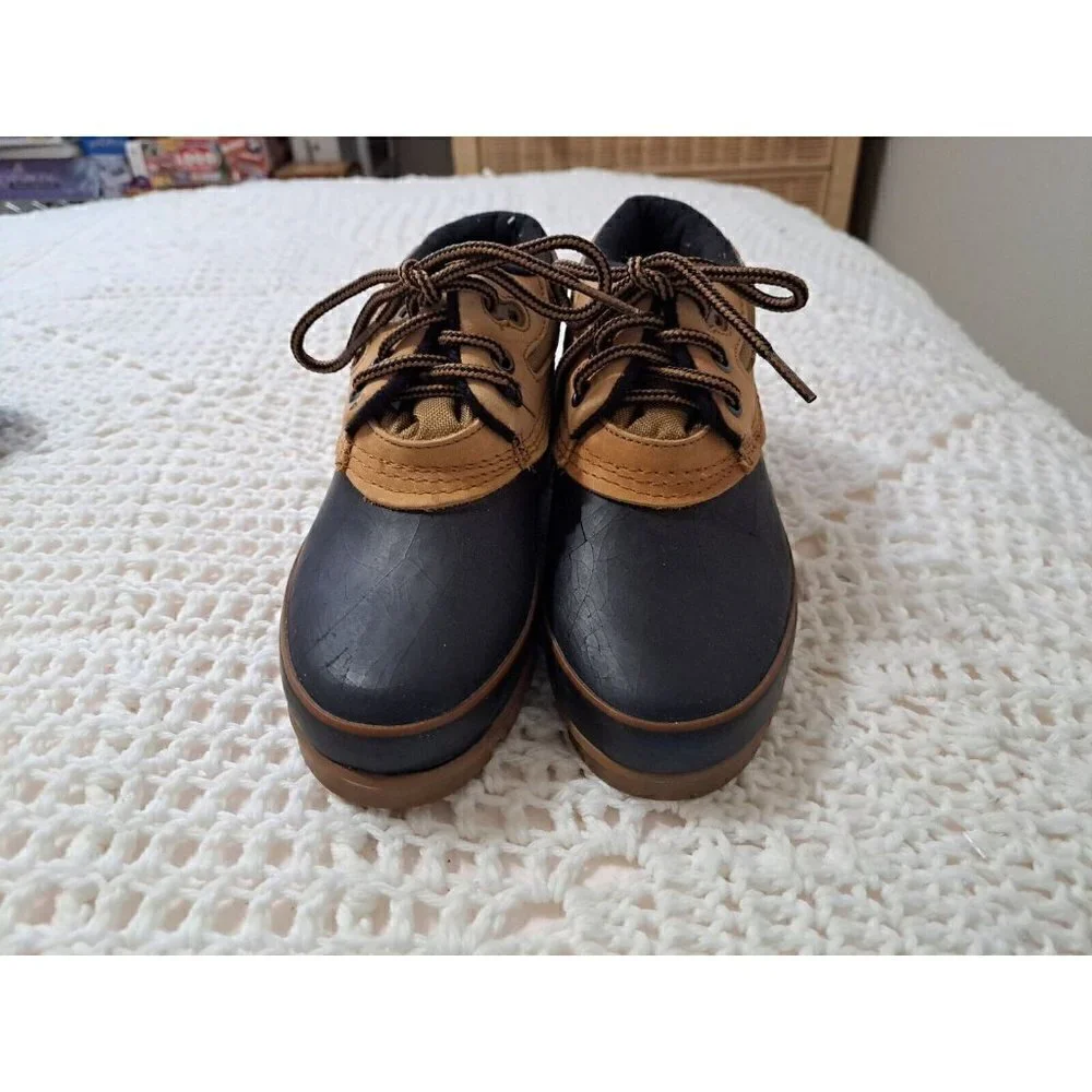 Vintage Bass Women's Size 6M Low Thermolite ONTARIO Duck Boots Navy Blue/Tan